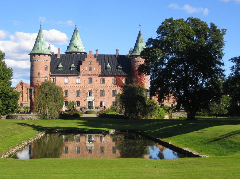 Trolleholms Slott, Sweden